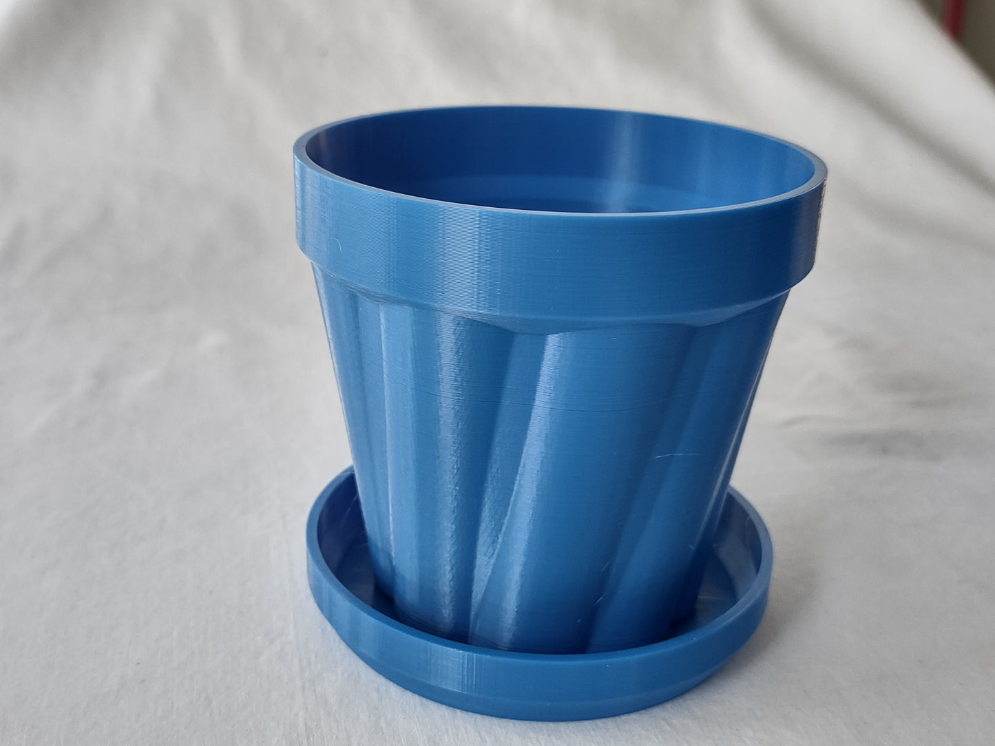 Little Pot o' Mine - Twisted - Planter