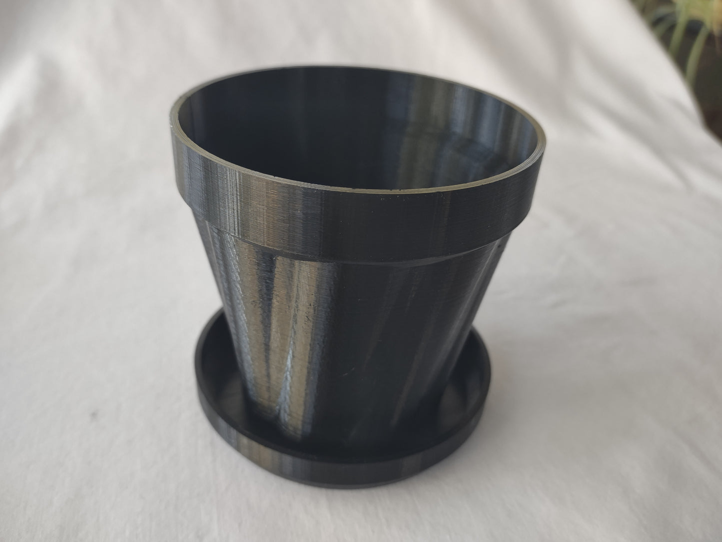 Little Pot o' Mine - Twisted - Planter