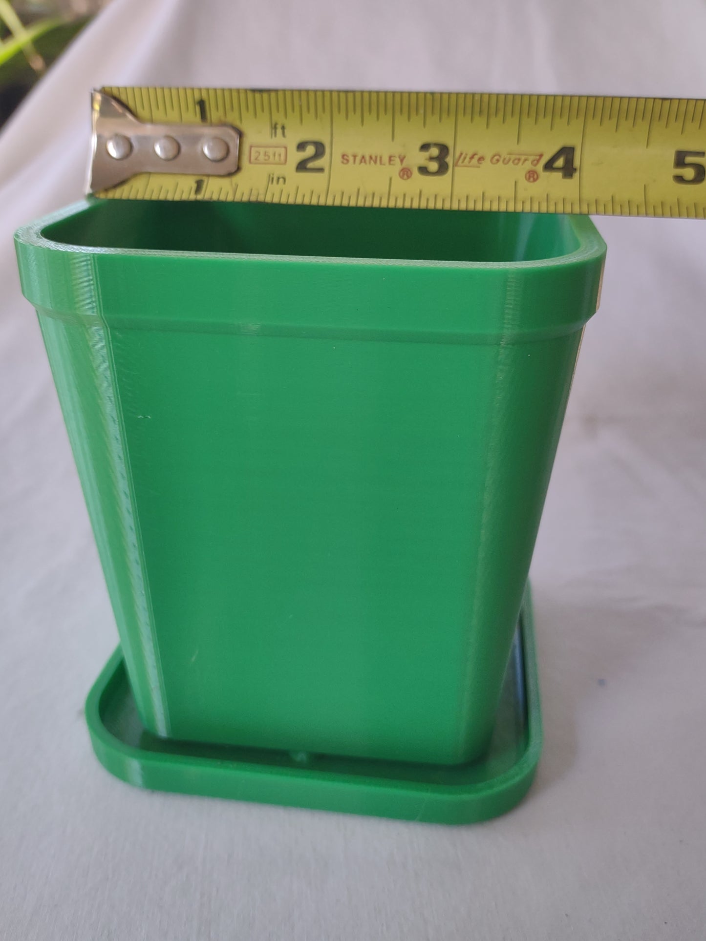 Square Sprout Haven - 3D Printed Self-Watering Planter with Drain Tray