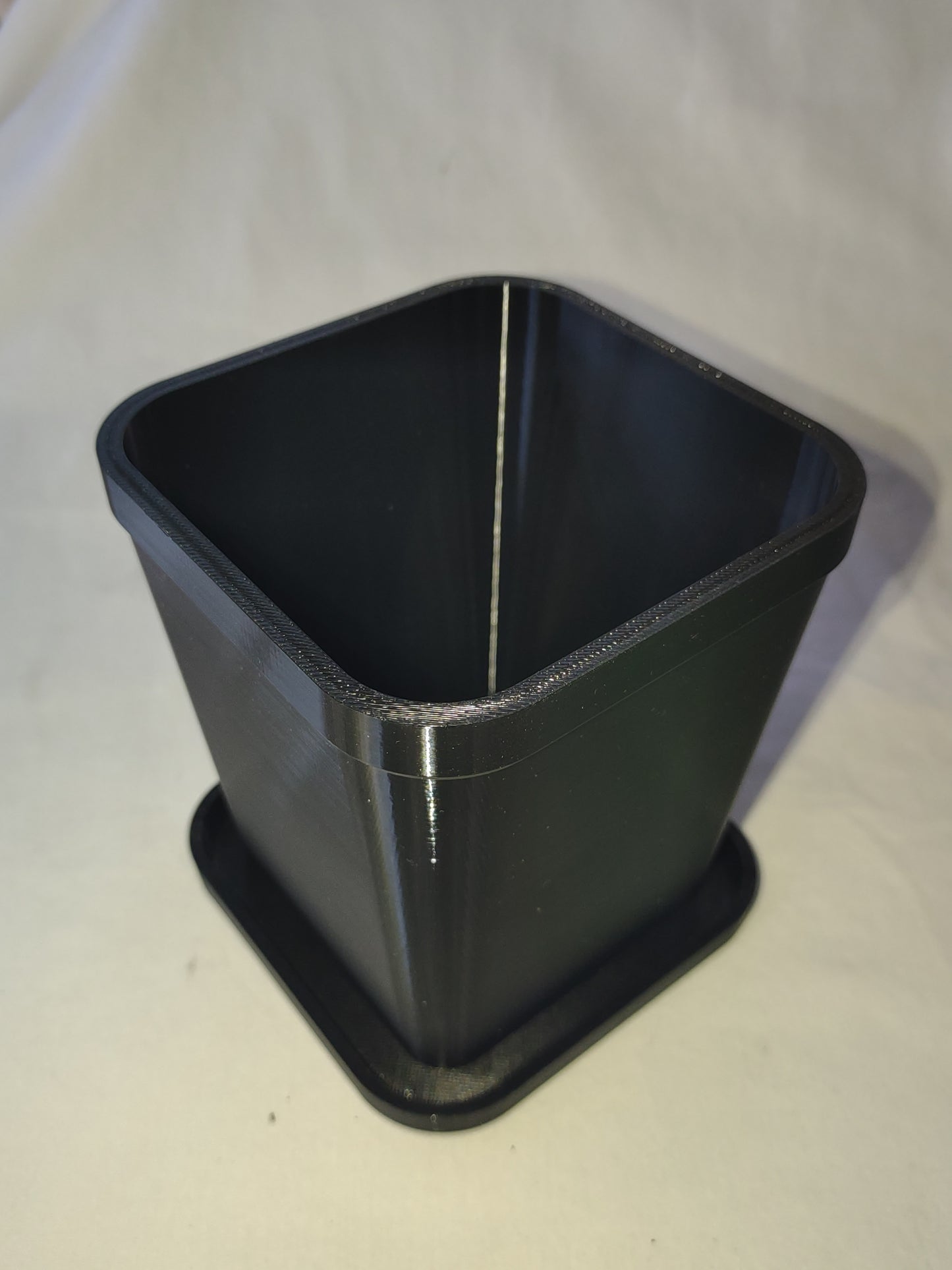 Square Sprout Haven - 3D Printed Self-Watering Planter with Drain Tray